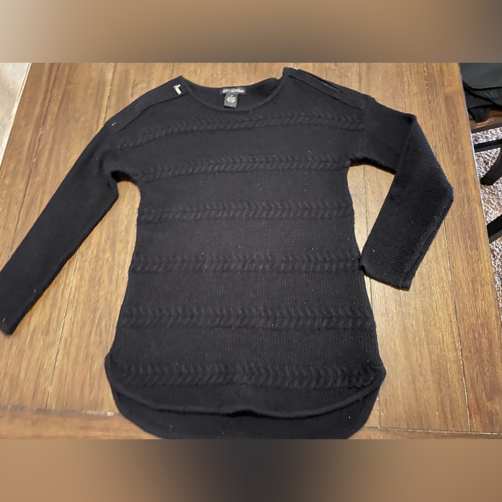 🔴 Design 365 Sweater